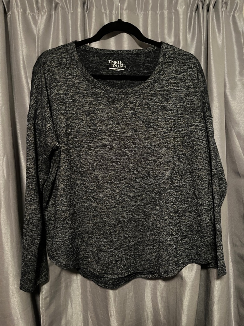 Time and Tru Women's Navy Heather Long Sleeve Crew Top